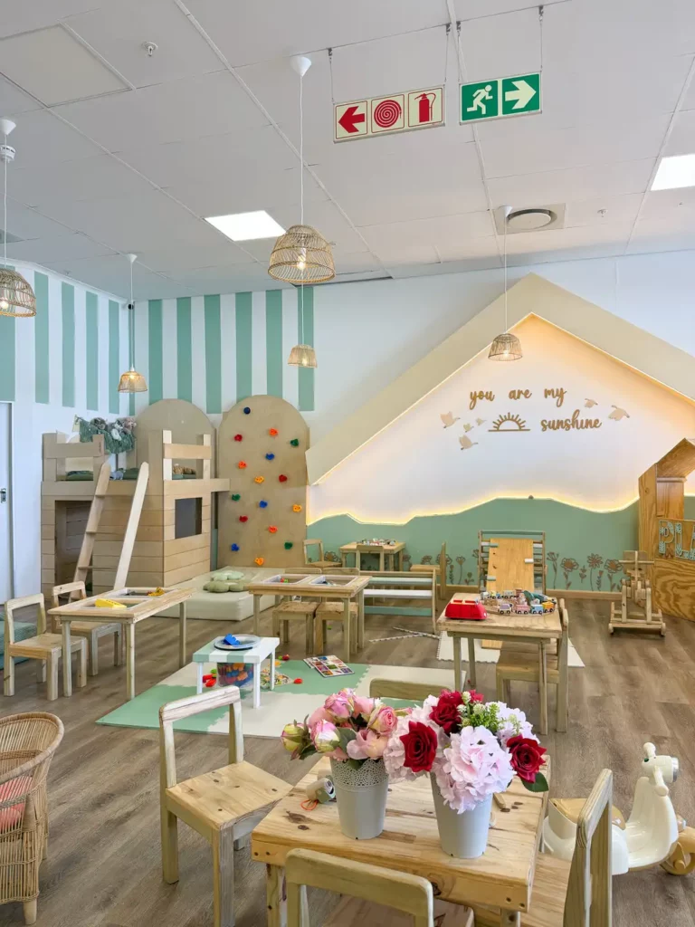 Giggles and Grow Table Bay , play studio for toddlers
